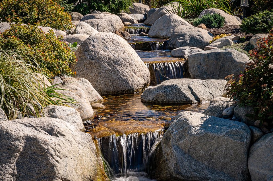 pondless-waterfall